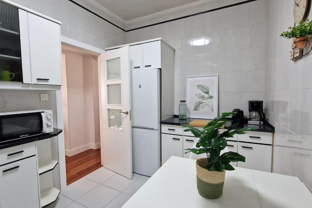 Cozy Apartment In The City Center By Aloha Bilbao Luaran gambar