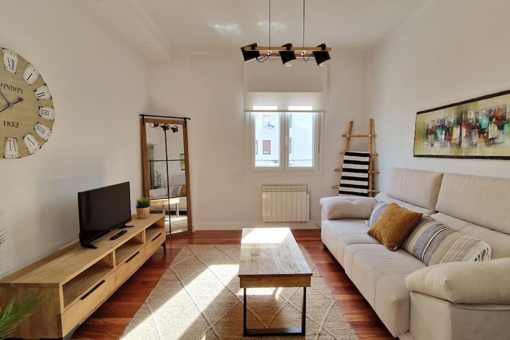Cozy Apartment In The City Center By Aloha Bilbao Luaran gambar